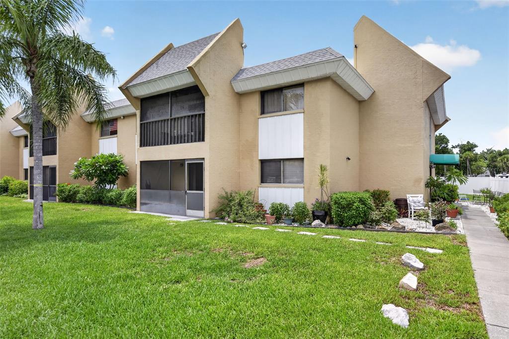 503 Albee Farm Road, Unit B25 Venice, FL 34285 - Photo 32 of 47 Gallery Image 32