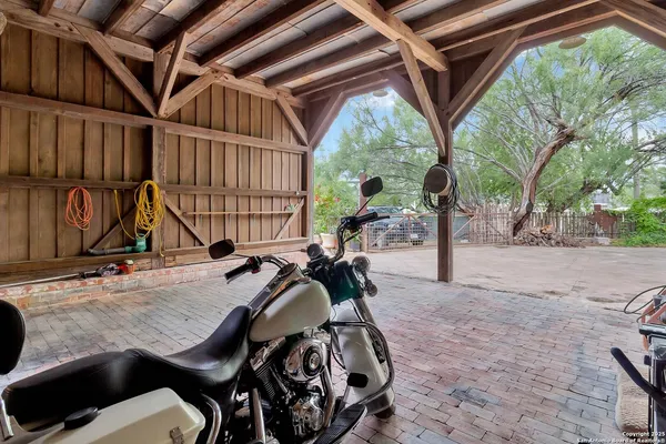 $543,000 | 113 James Street, Brackettville, TX 78832