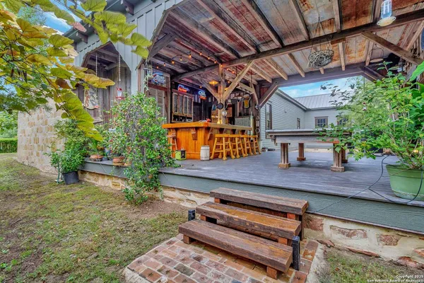 a view of sitting area in the backyard