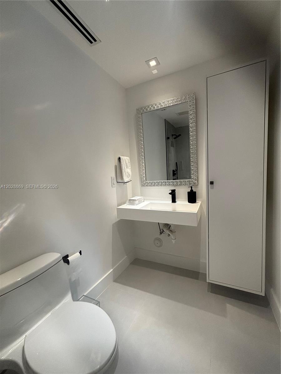 9121 Southwest 85th Street Miami, FL 33173 - Photo 44 of 52