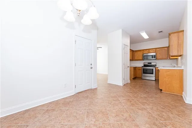 $185,000 | 106 Covington Meadow Circle, Unit F, Covington, LA 70433