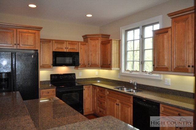 211 Old Bark Road Boone, NC 28607 - Photo 12 of 38 Gallery Image 12