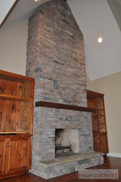 211 Old Bark Road Boone, NC 28607 - Photo 4 of 38 Gallery Image 4