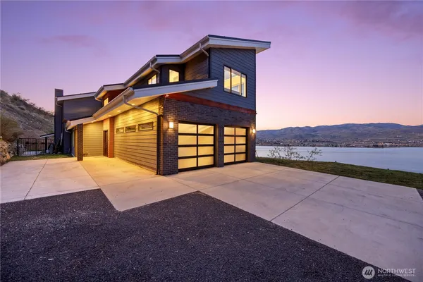 $1,589,000 | 328 Quail Run Road, Chelan, WA 98816