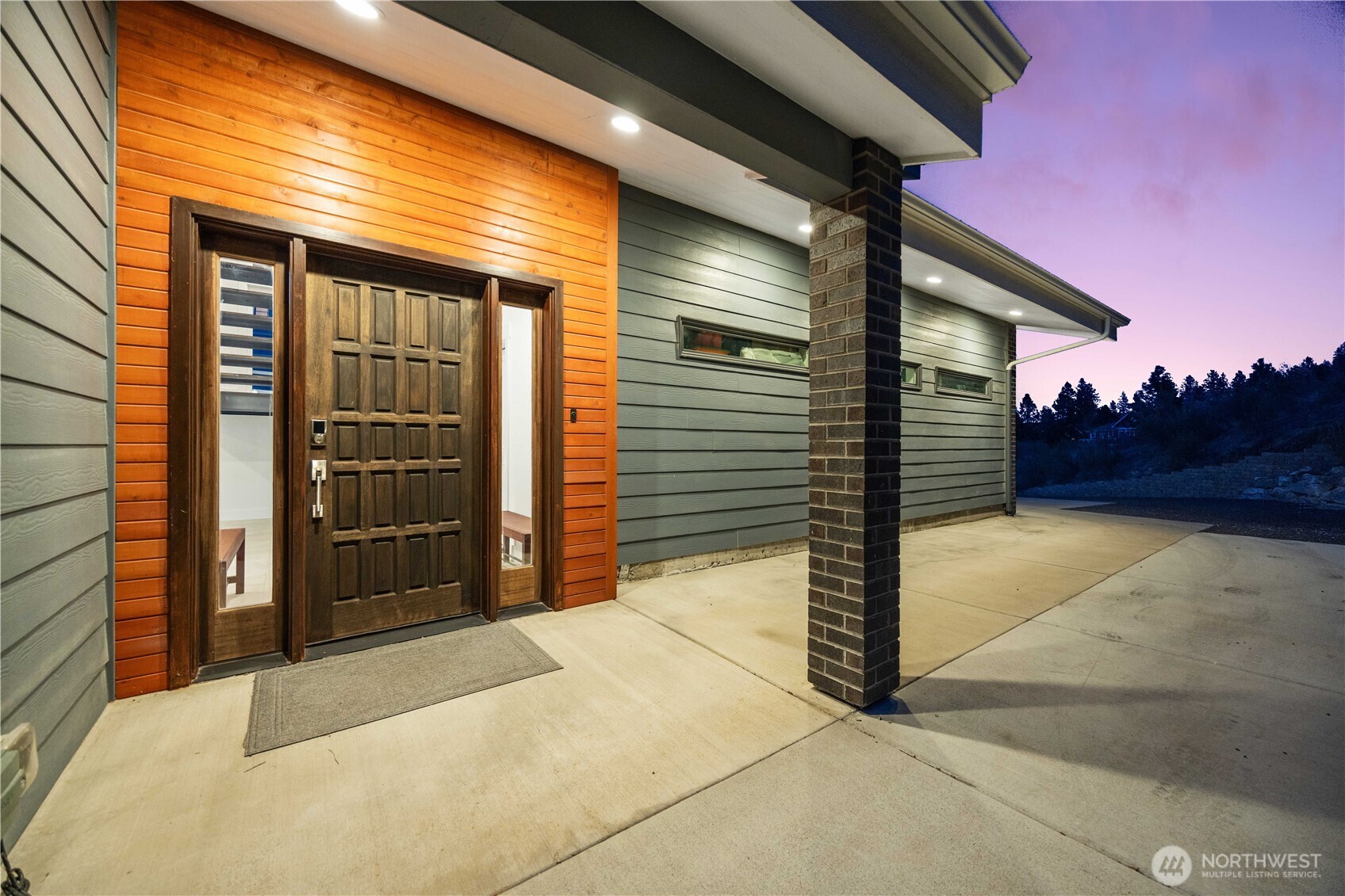 328 Quail Run Road Chelan, WA 98816 - Photo 3 of 40
