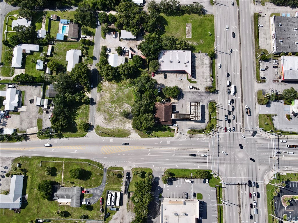 395 East Midway Road Fort Pierce, FL 34982 - Photo 4 of 4