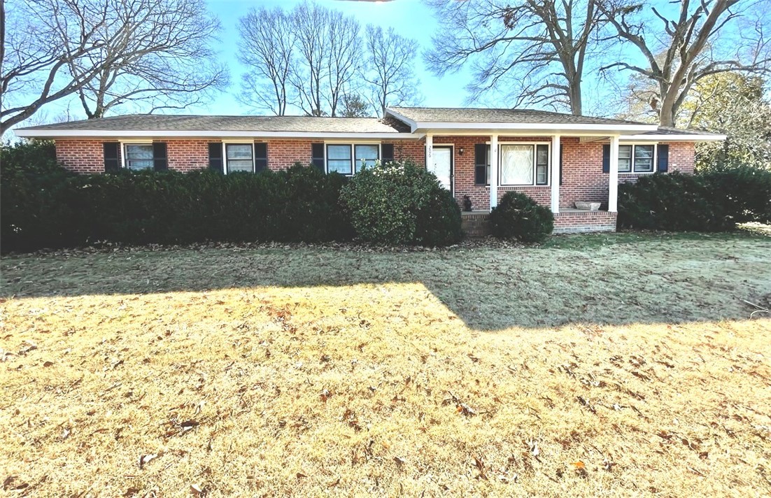 206 Park Road Belton, SC 29627 - Photo 1 of 25 Gallery Image 1