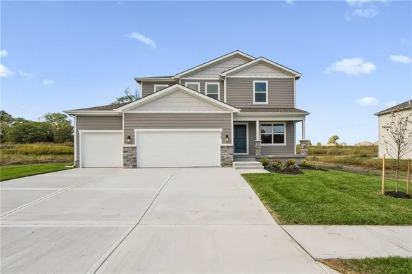 $549,950 | 838 Reed Drive, Raymore, MO 64083