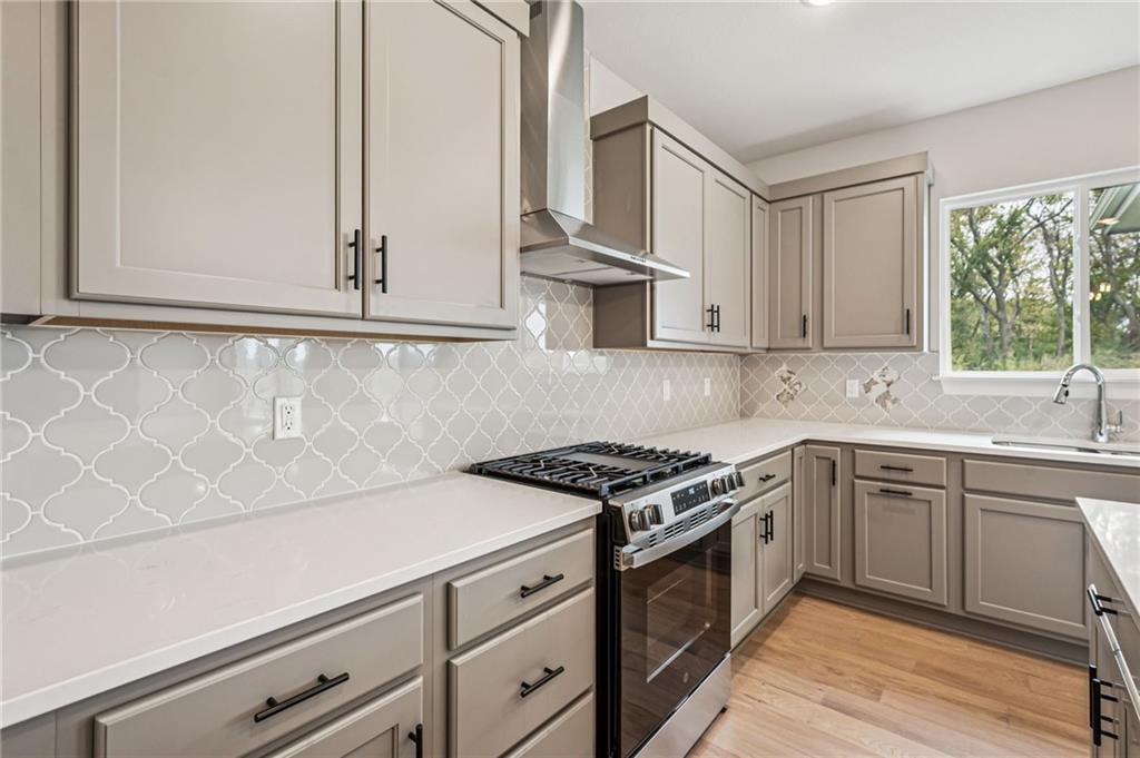 838 Reed Drive Raymore, MO 64083 - Photo 11 of 41