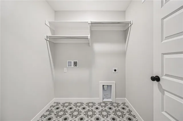 $559,950 | 838 Reed Drive, Raymore, MO 64083