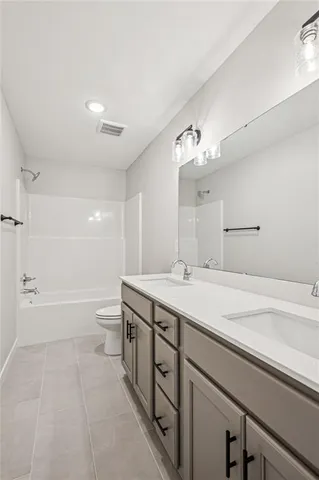 $549,950 | 838 Reed Drive, Raymore, MO 64083