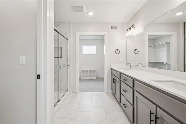 $549,950 | 838 Reed Drive, Raymore, MO 64083