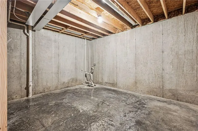 $549,950 | 838 Reed Drive, Raymore, MO 64083