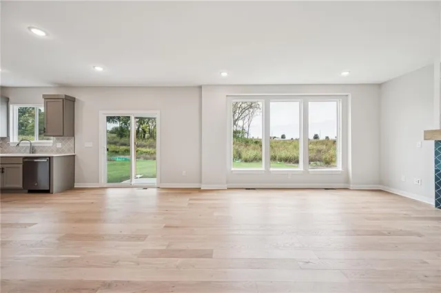 $559,950 | 838 Reed Drive, Raymore, MO 64083