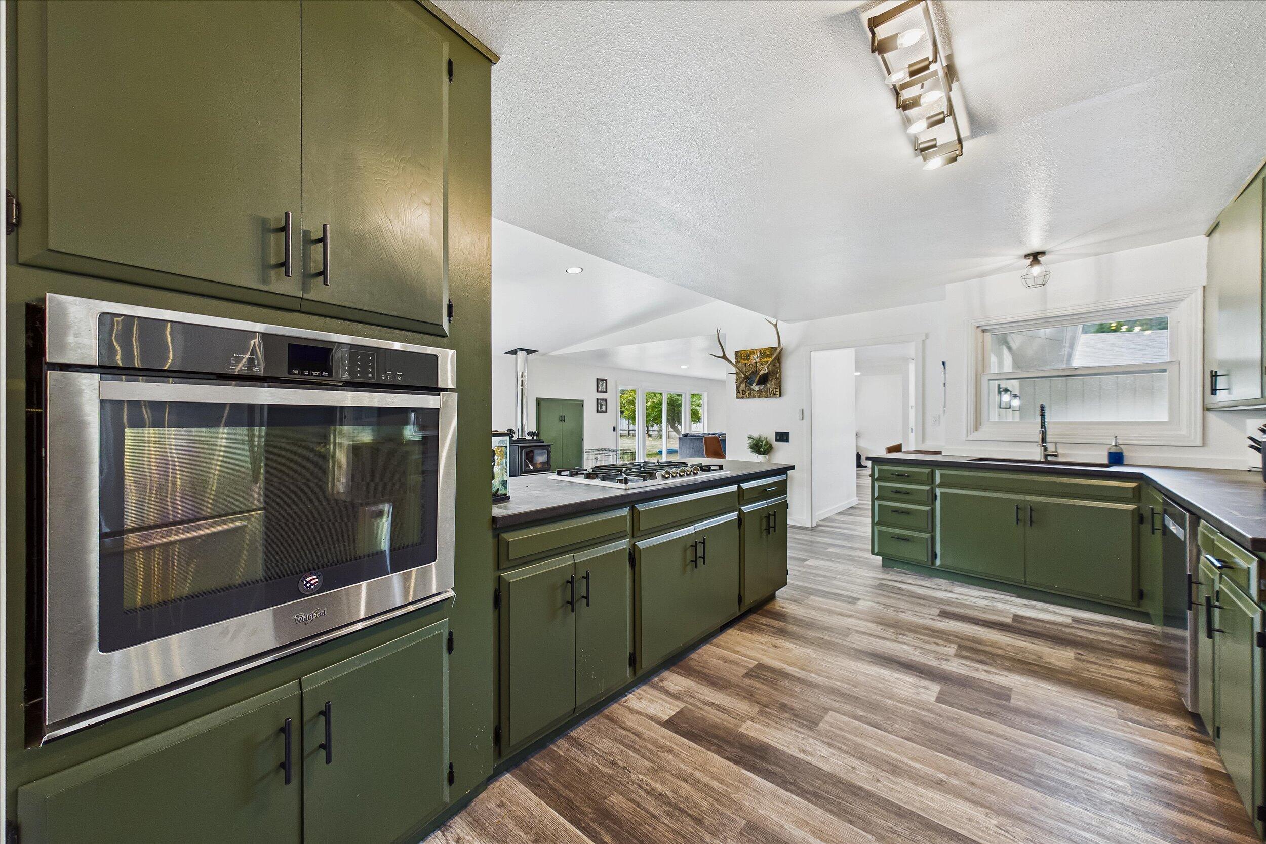 55 Eel Point Road Rio Dell, CA 95562 - Photo 25 of 59 Gallery Image 25