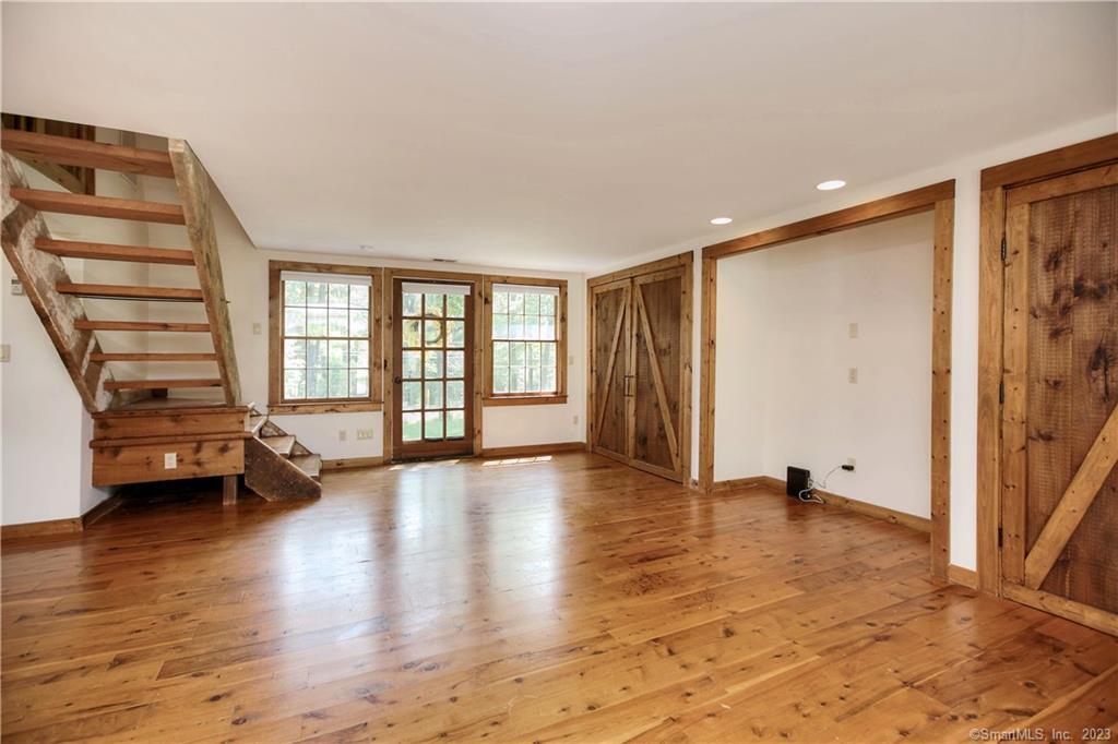 5 Old Mill Road Weston, CT 06883 - Photo 3 of 40