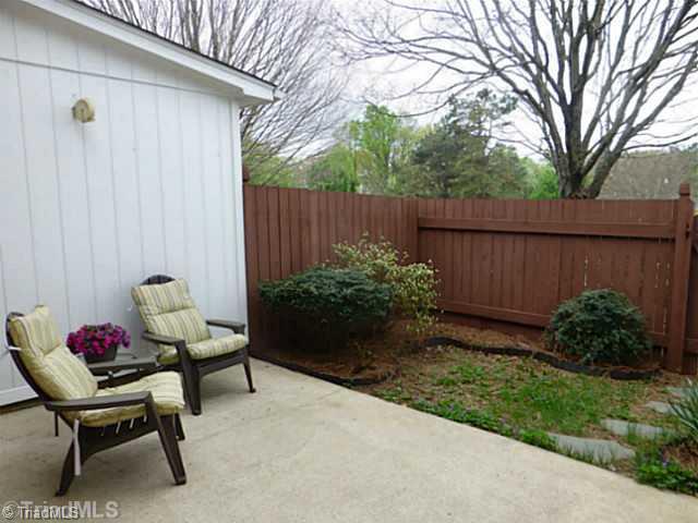 4835 D Tower Road Greensboro, NC 27410 - Photo 10 of 11 Exterior Back.