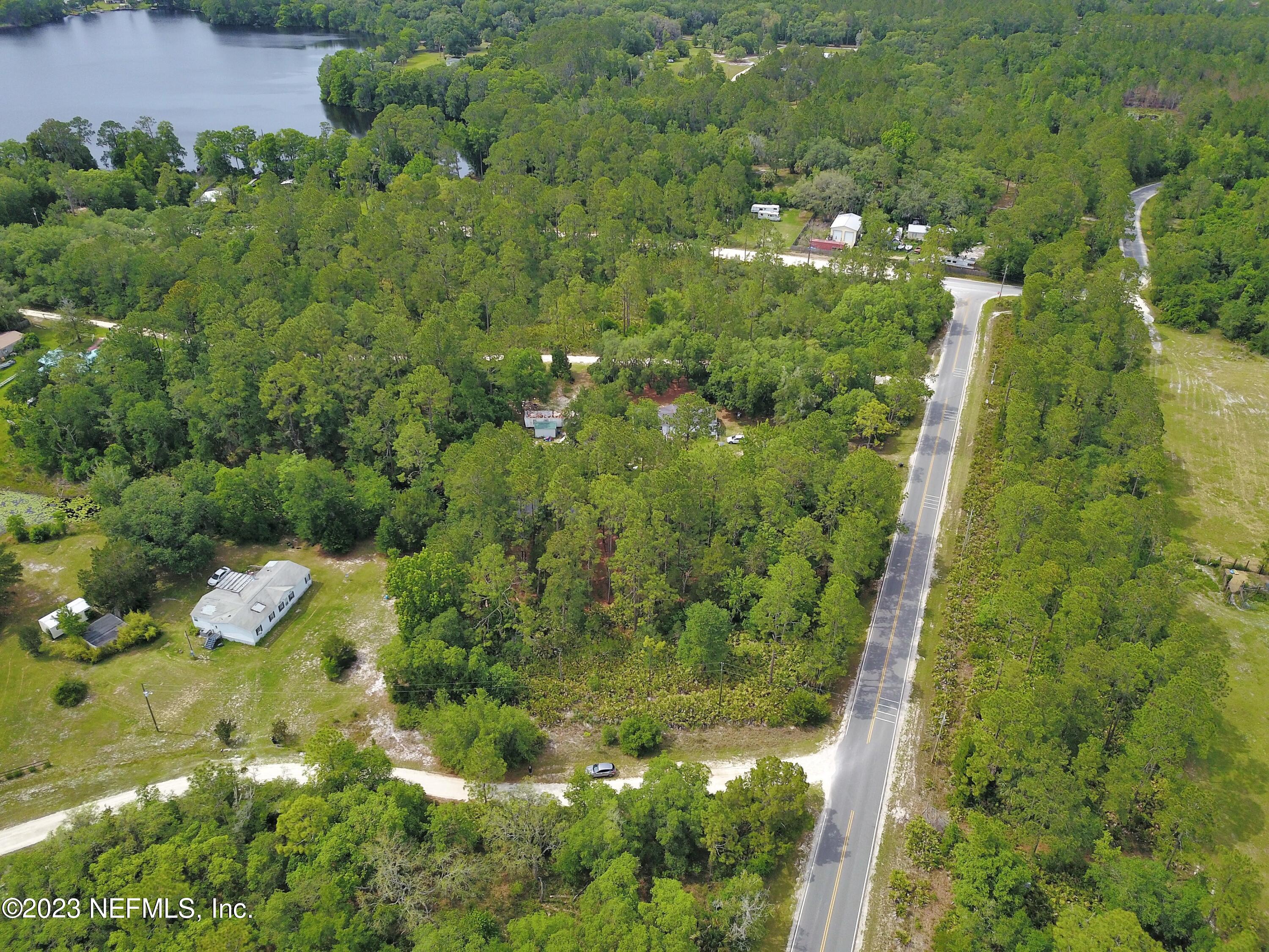 102 Maveerick Trail Interlachen, FL 32148 - Photo 8 of 15 8