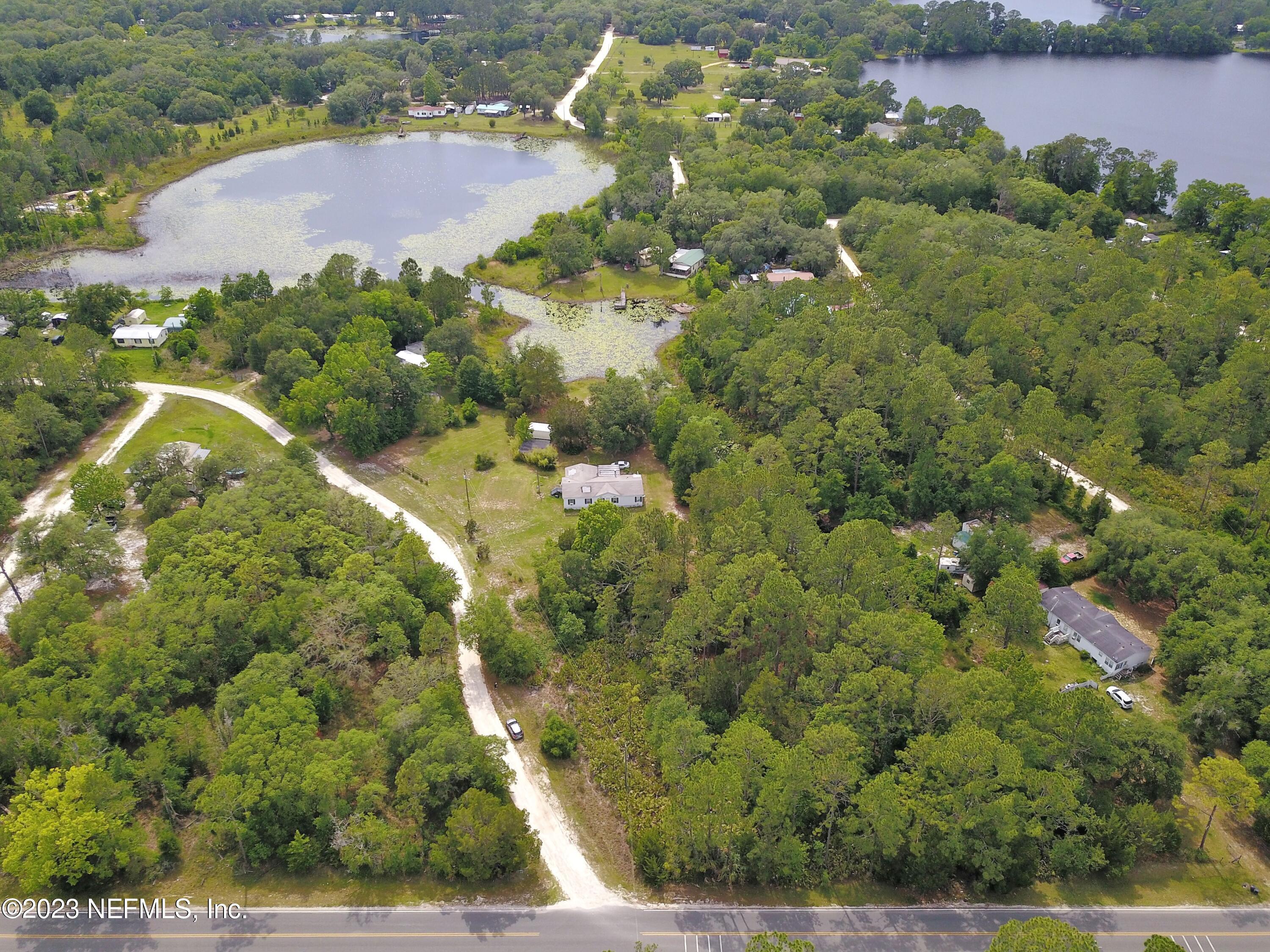 102 Maveerick Trail Interlachen, FL 32148 - Photo 9 of 15 9