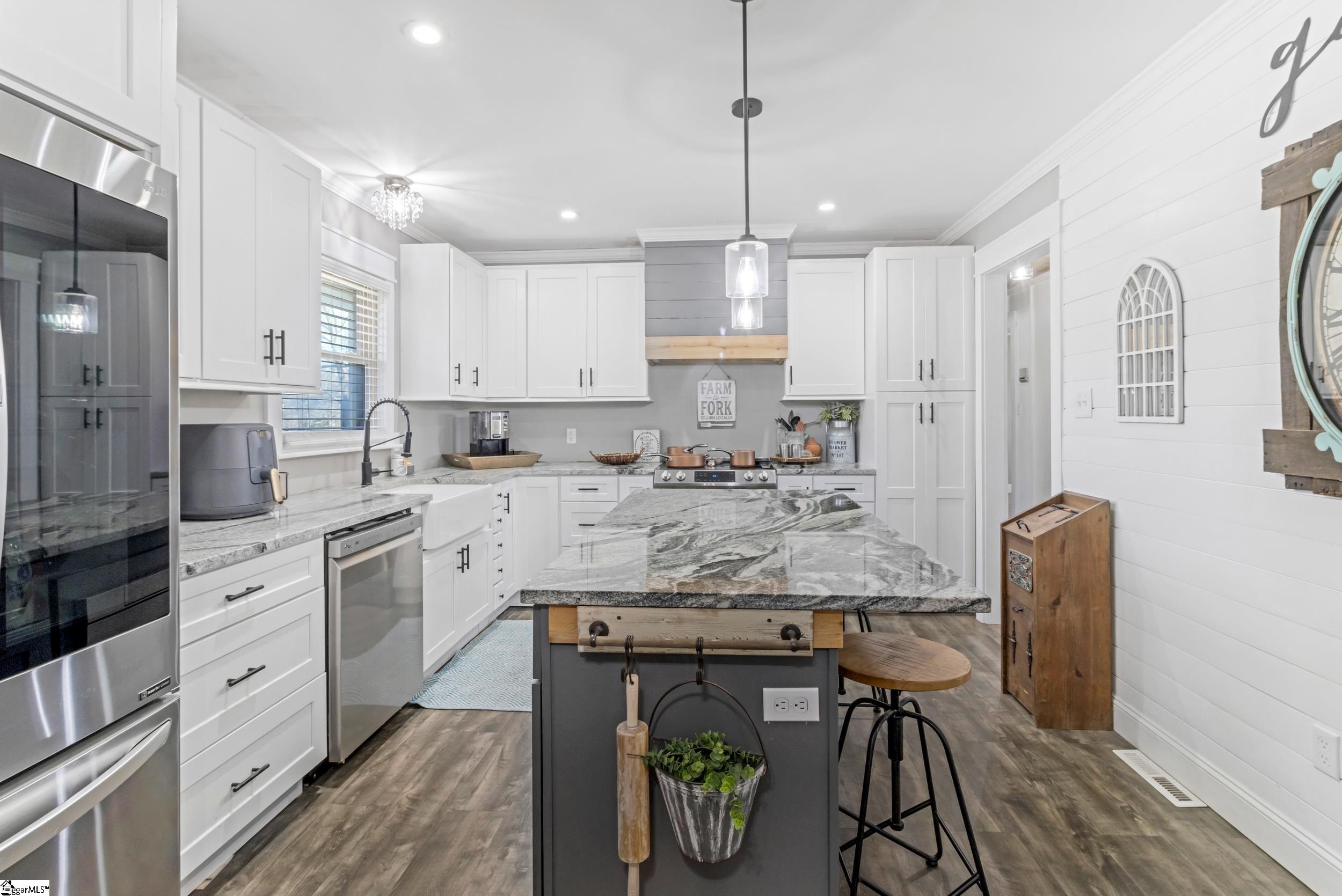 201 Paulan Road Anderson, SC 29621 - Photo 8 of 46