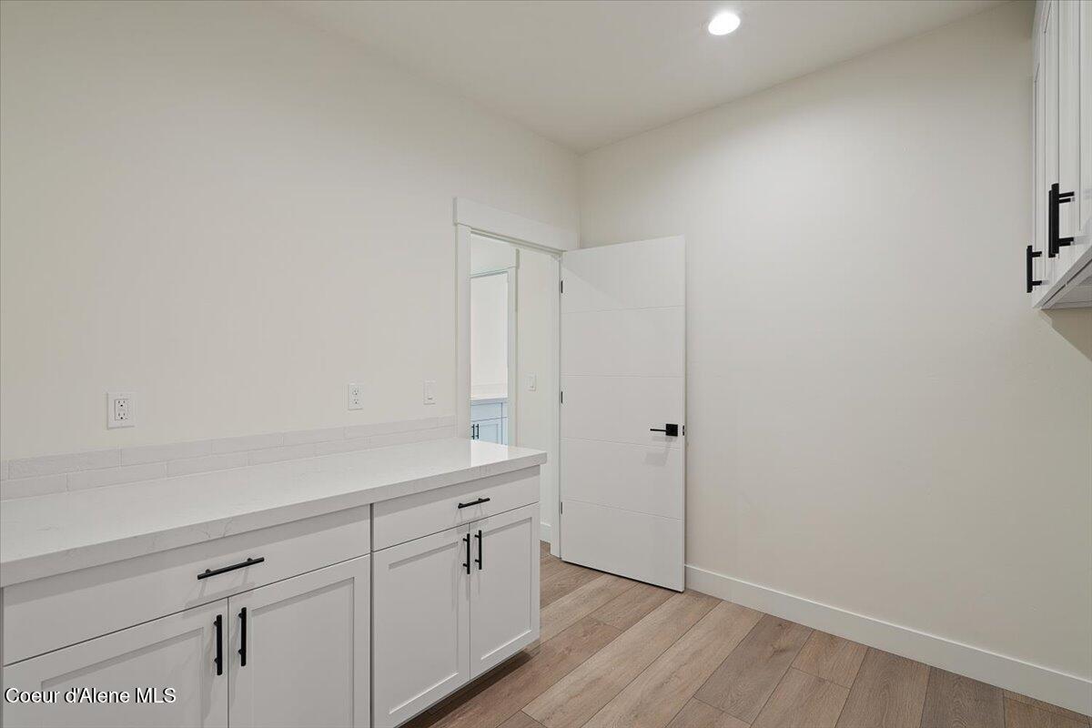 9262 Secretariat Lane Hayden, ID 83835 - Photo 43 of 51 Laundry