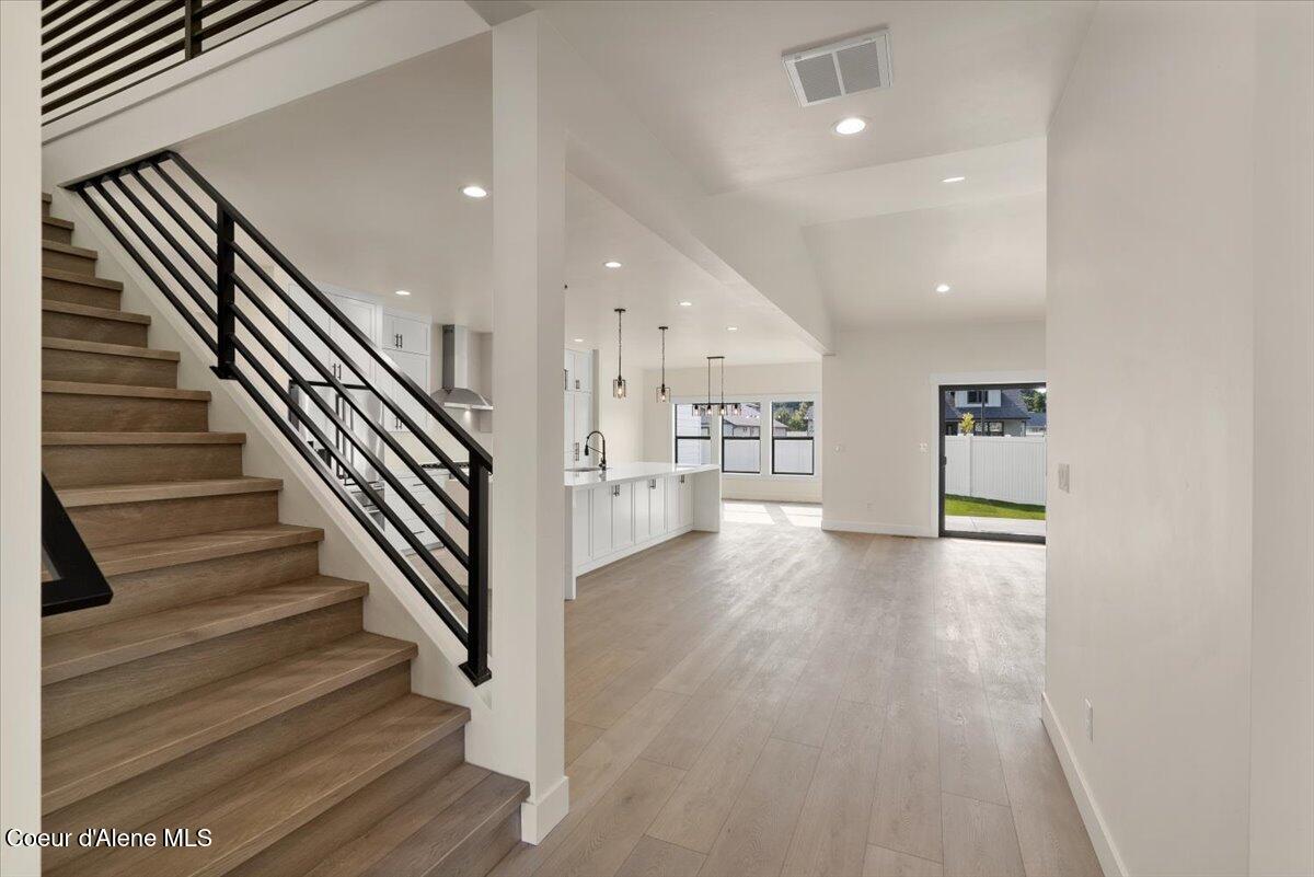 9262 Secretariat Lane Hayden, ID 83835 - Photo 5 of 51 Entry