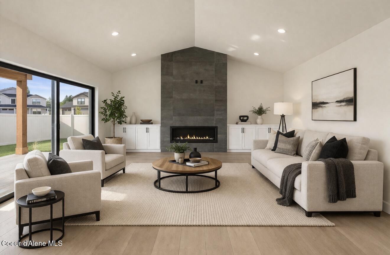 9262 Secretariat Lane Hayden, ID 83835 - Photo 8 of 51 Living Room