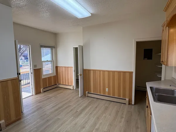 $1,600 | 216 Birch Avenue South, Maple Lake, MN 55358