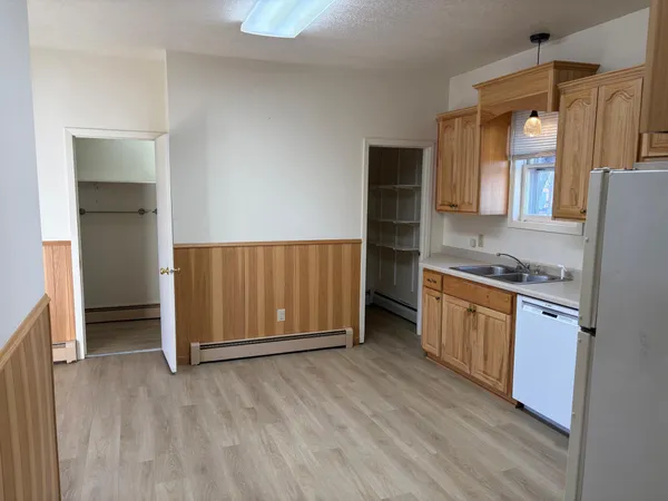 $1,600 | 216 Birch Avenue South, Maple Lake, MN 55358