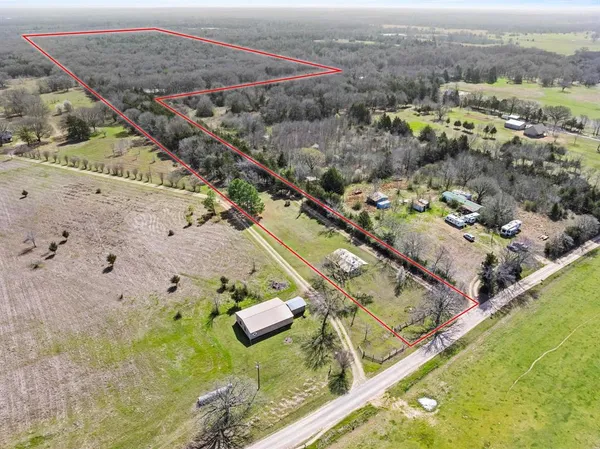 $850,000 | 1393 County Road 2250, Ivanhoe, TX 75447