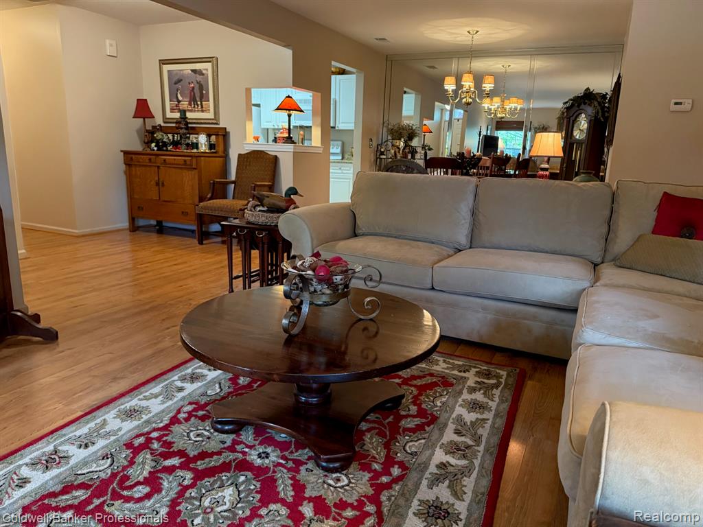 5349 Brookemonte Circle Rochester, MI 48306 - Photo 13 of 44