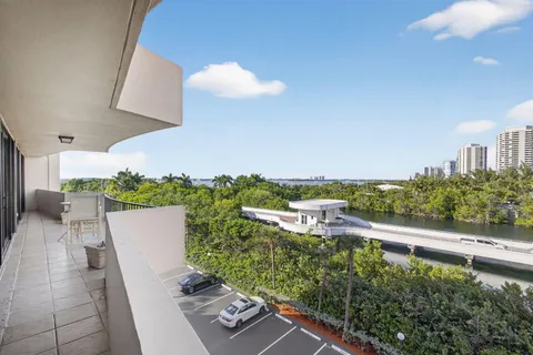 $489,000 | 4200 North Ocean Drive, Unit 2406, Singer Island, FL 33404