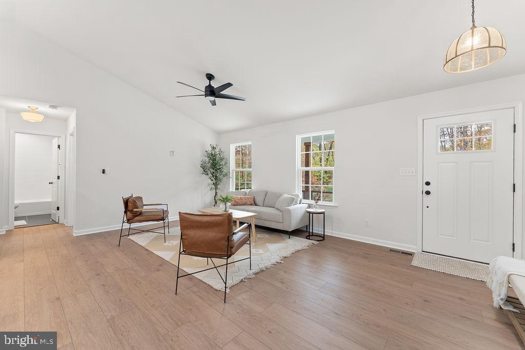 29727 New Hampshire Road Rhoadesville, VA 22542 - Photo 5 of 46