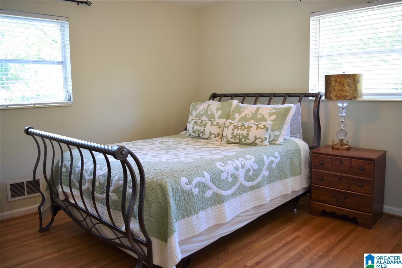 3521 Laurel View Lane Birmingham, AL 35243 - Photo 16 of 26