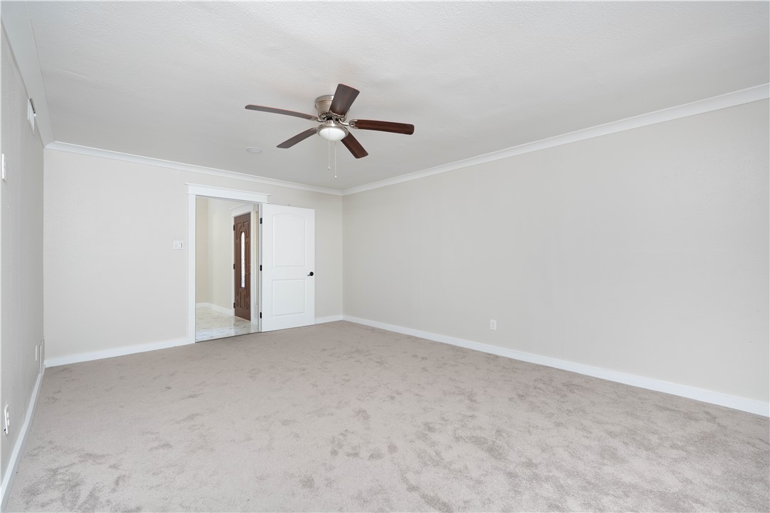 6402 Clearlake Circle Corpus Christi, TX 78413 - Photo 15 of 29 a view of empty room with ceiling fan