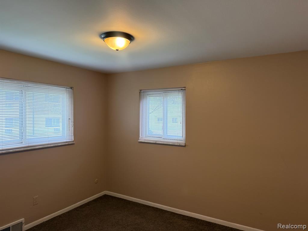 982 North Adams Road, Unit 4 Birmingham, MI 48009 - Photo 17 of 22 Gallery Image 17