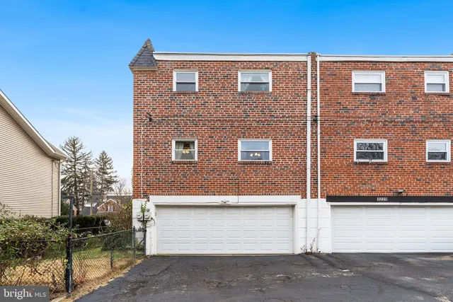 $336,999 | 3227 Plumstead Avenue, Drexel Hill, PA 19026