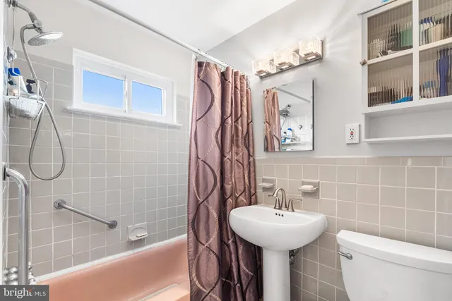 $336,999 | 3227 Plumstead Avenue, Drexel Hill, PA 19026