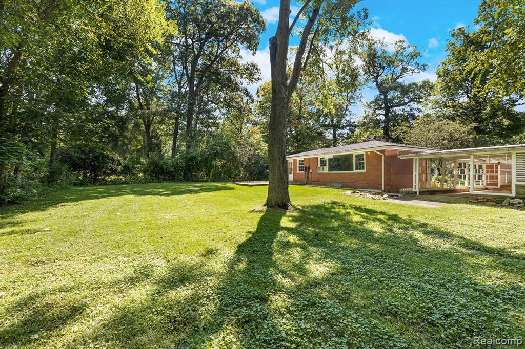 9044 Bellevue Road Grosse Ile, MI 48138 - Photo 23 of 24 Gallery Image 23