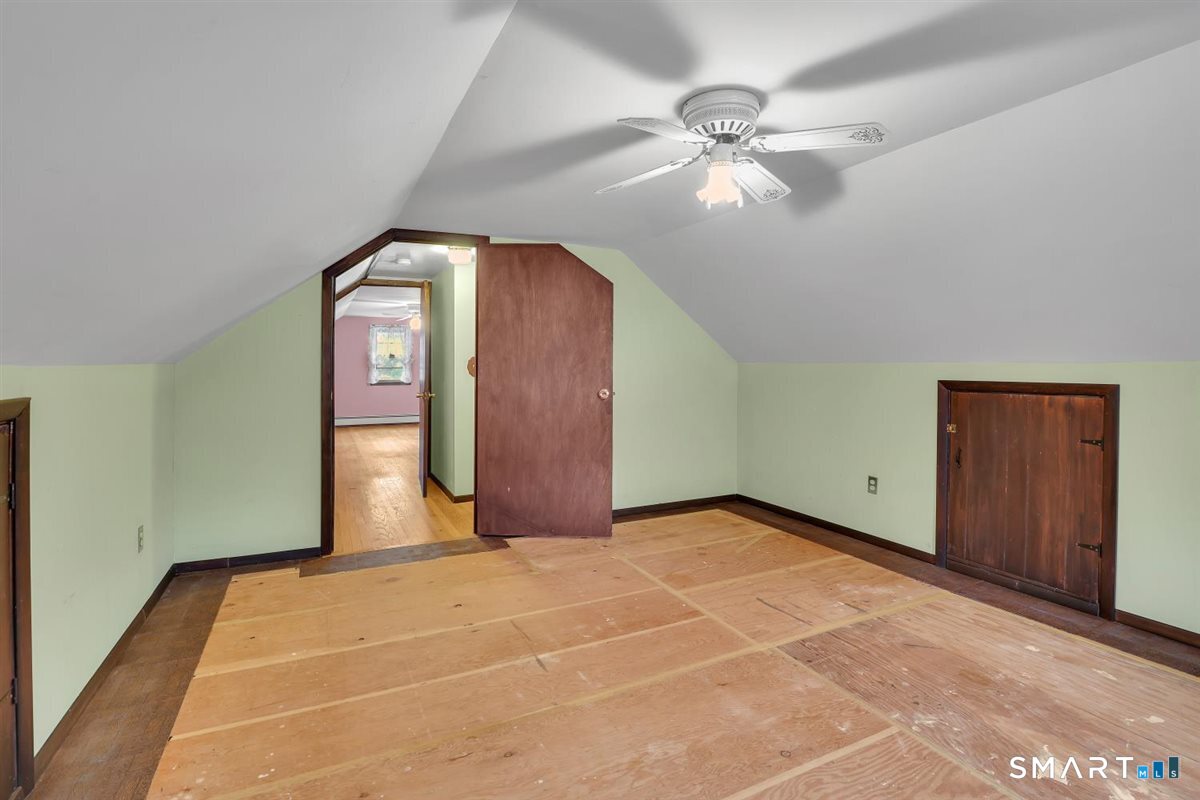 26 Russell Road Meriden, CT 06450 - Photo 18 of 36