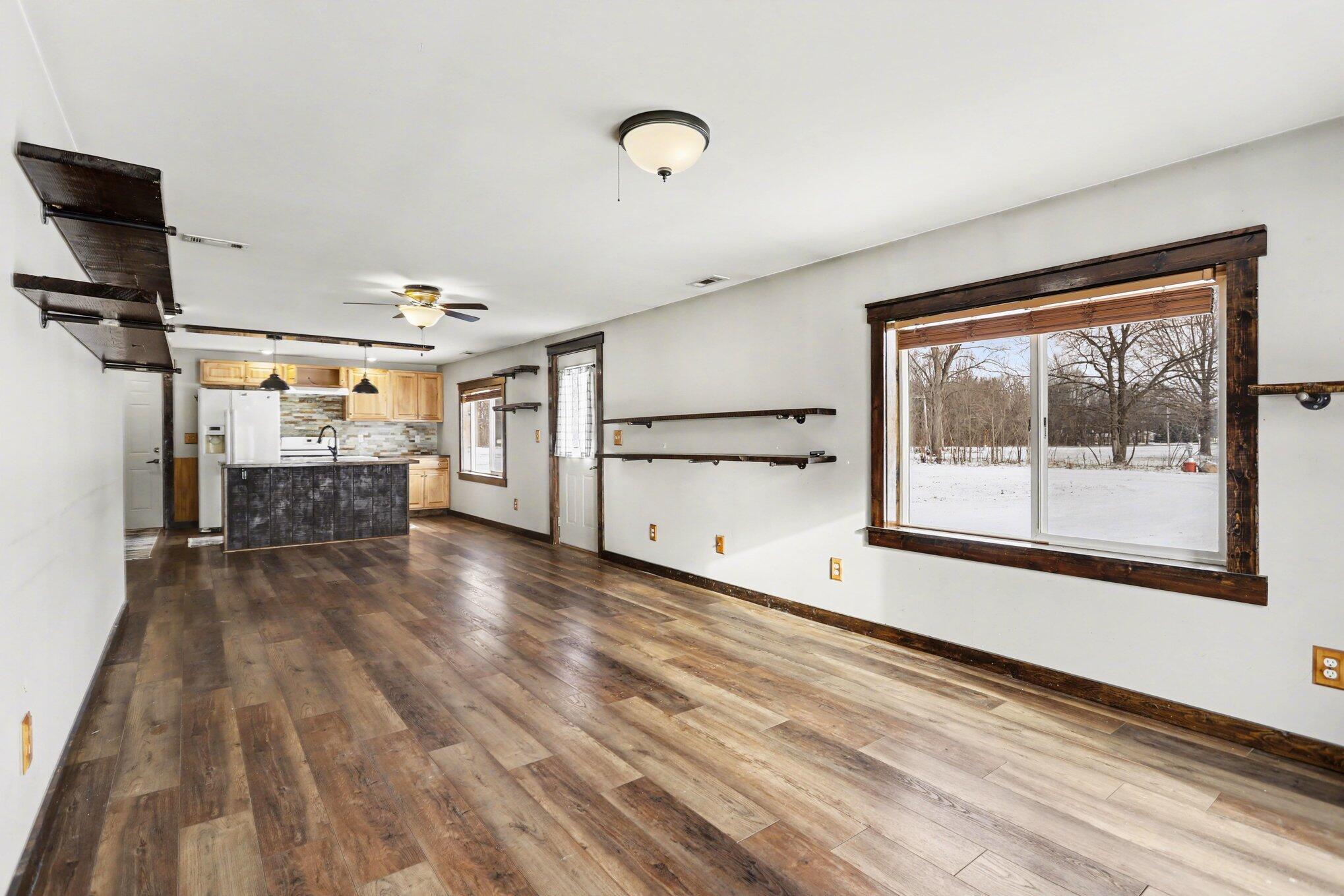 33273 East Palmer Lake Road Colon, MI 49040 - Photo 11 of 24 004_file_7212