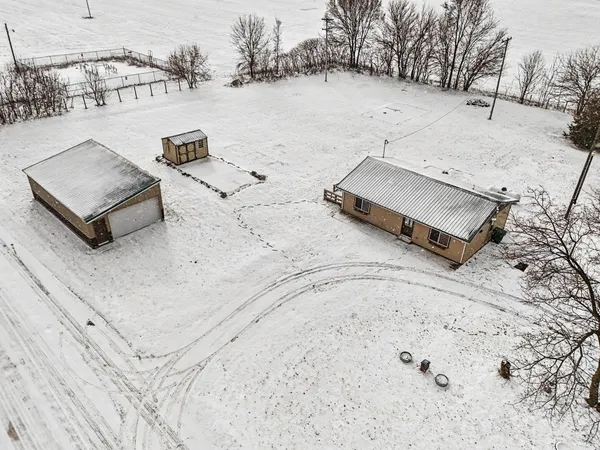$214,900 | 33273 East Palmer Lake Road, Colon, MI 49040