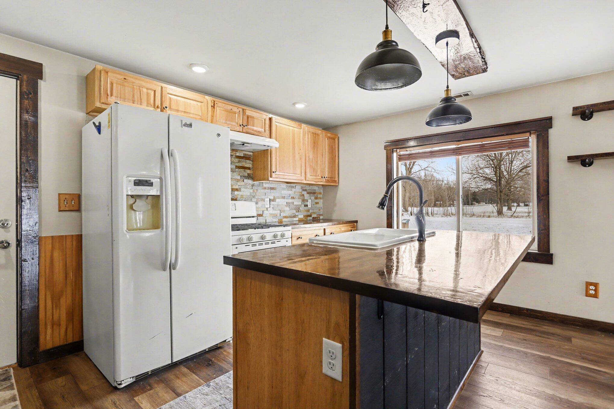 33273 East Palmer Lake Road Colon, MI 49040 - Photo 9 of 24 008_file_5397