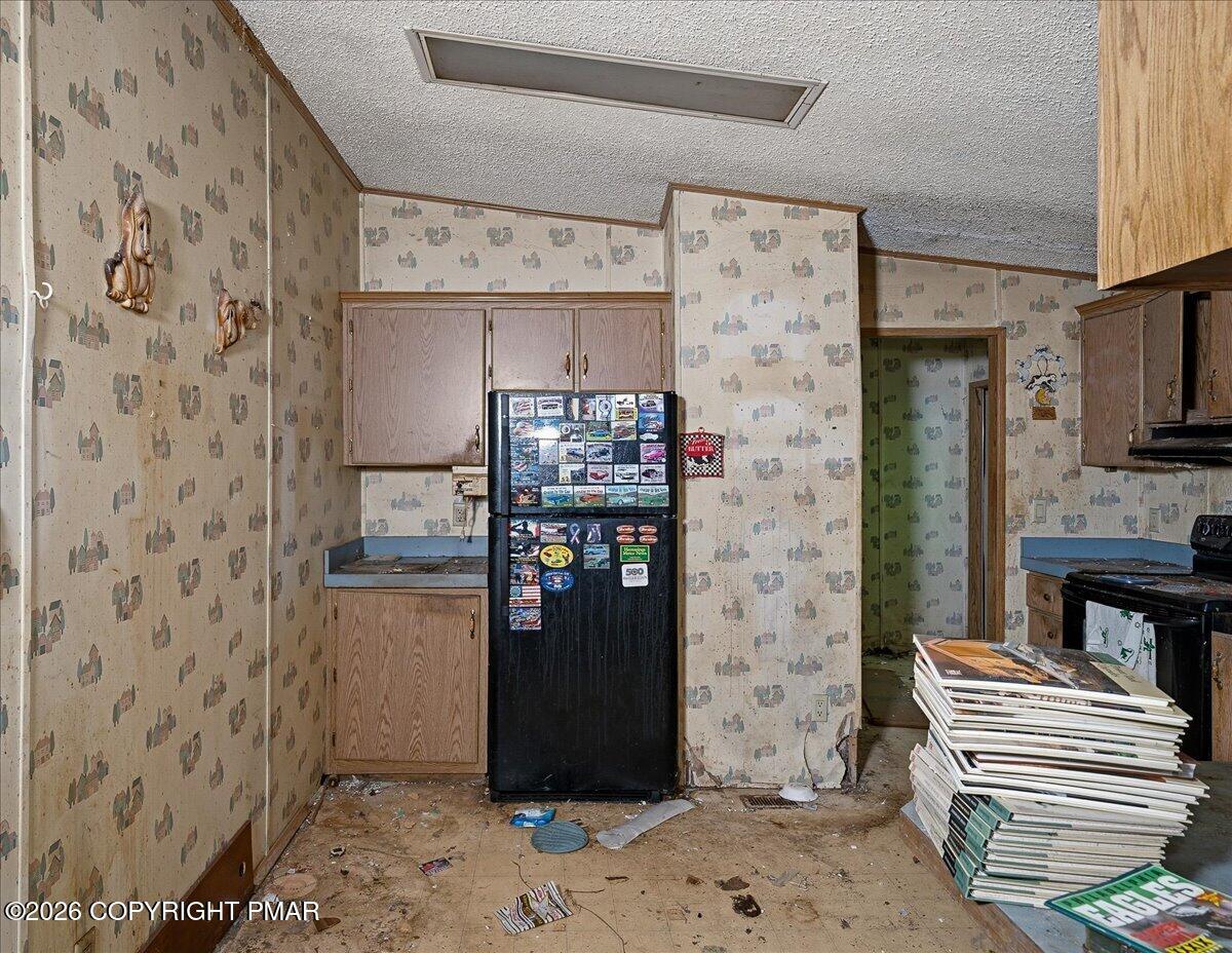 148 Walnut Street Kunkletown, PA 18058 - Photo 10 of 23 11-HomeView_Media-148_Walnut_St