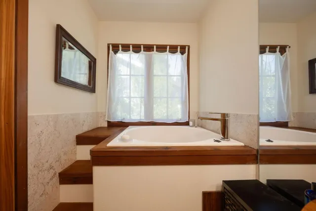 $1,595,000 | 401 Avenue Del Oro, El Granada, CA 94019