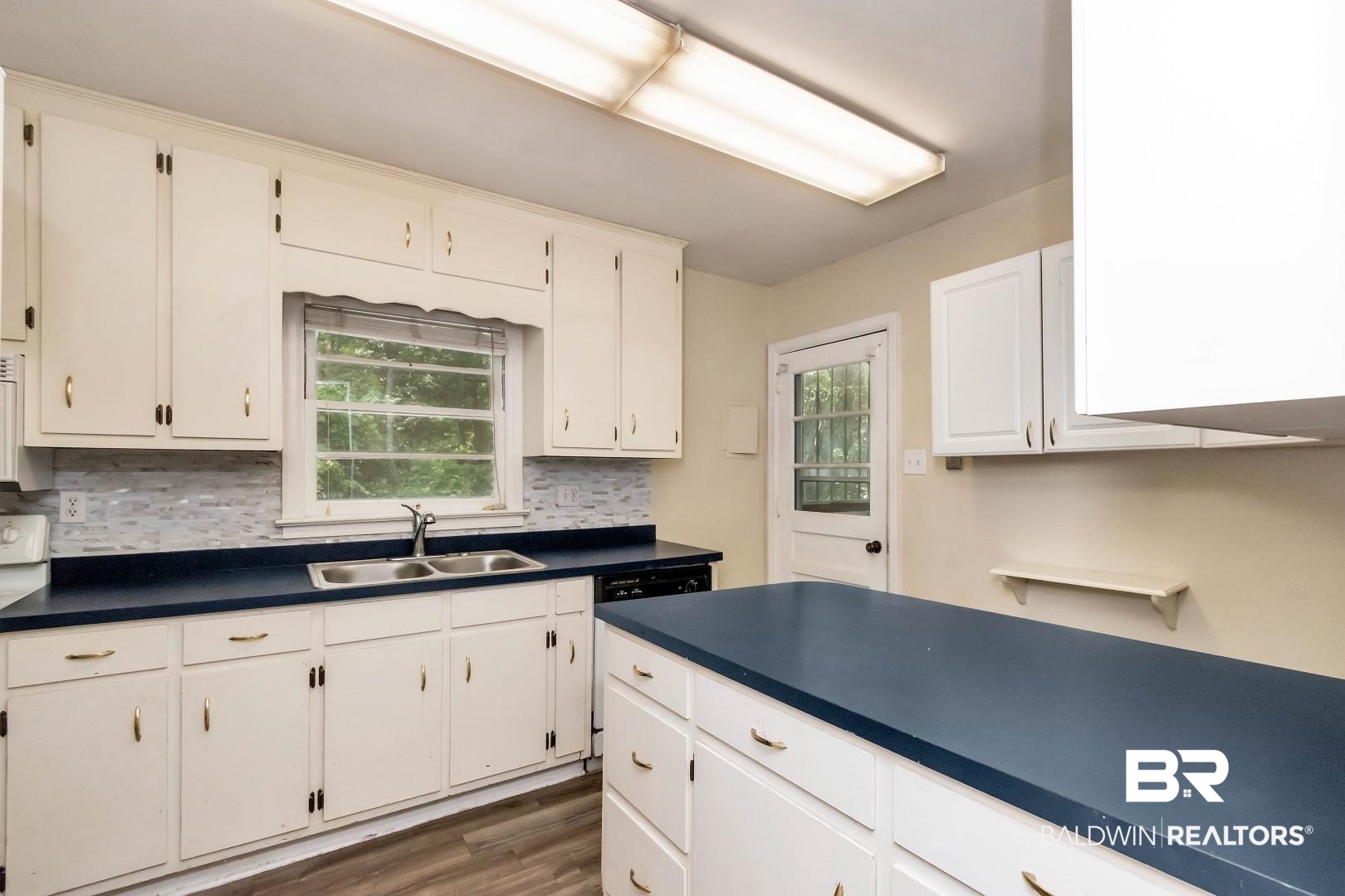 102 Blacksher Court Mobile, AL 36606 - Photo 13 of 23