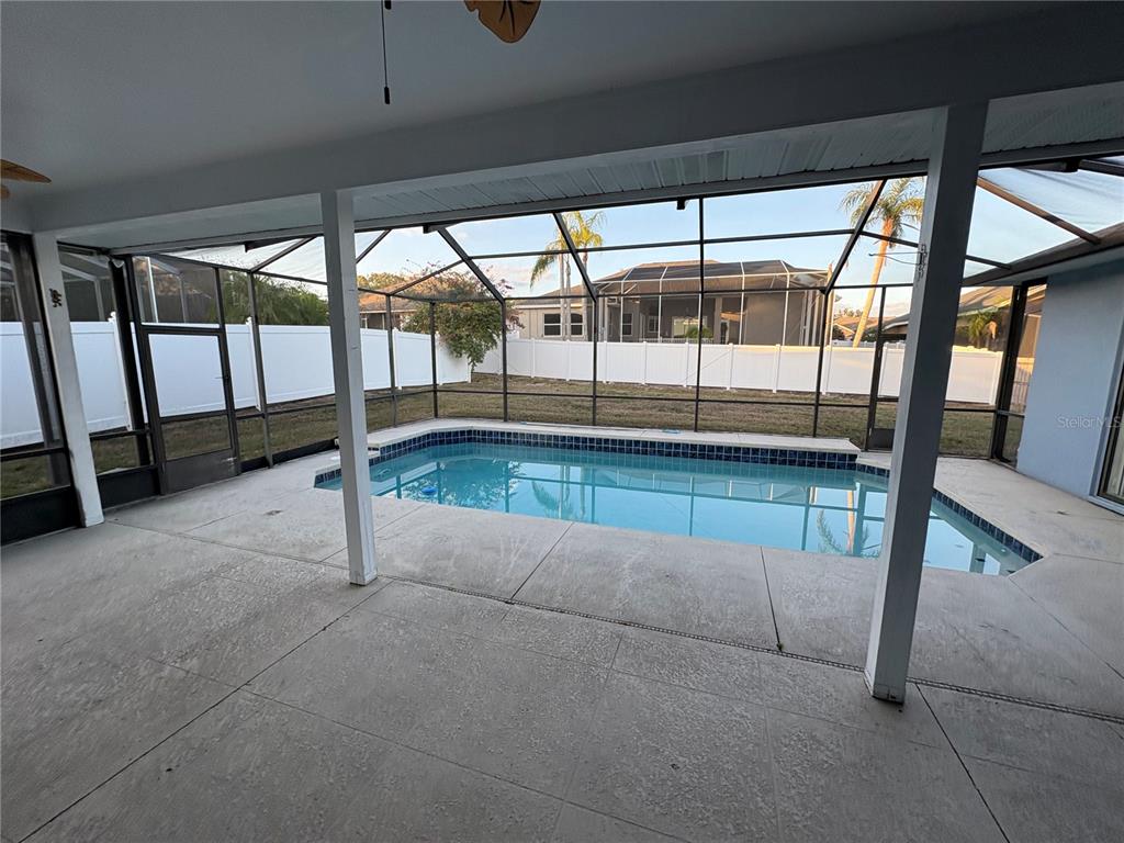 2810 Highview Bend Lakeland, FL 33812 - Photo 30 of 35 a view of an empty room with a floor to ceiling window