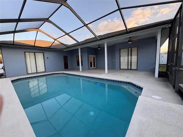$460,000 | 2810 Highview Bend, Lakeland, FL 33812