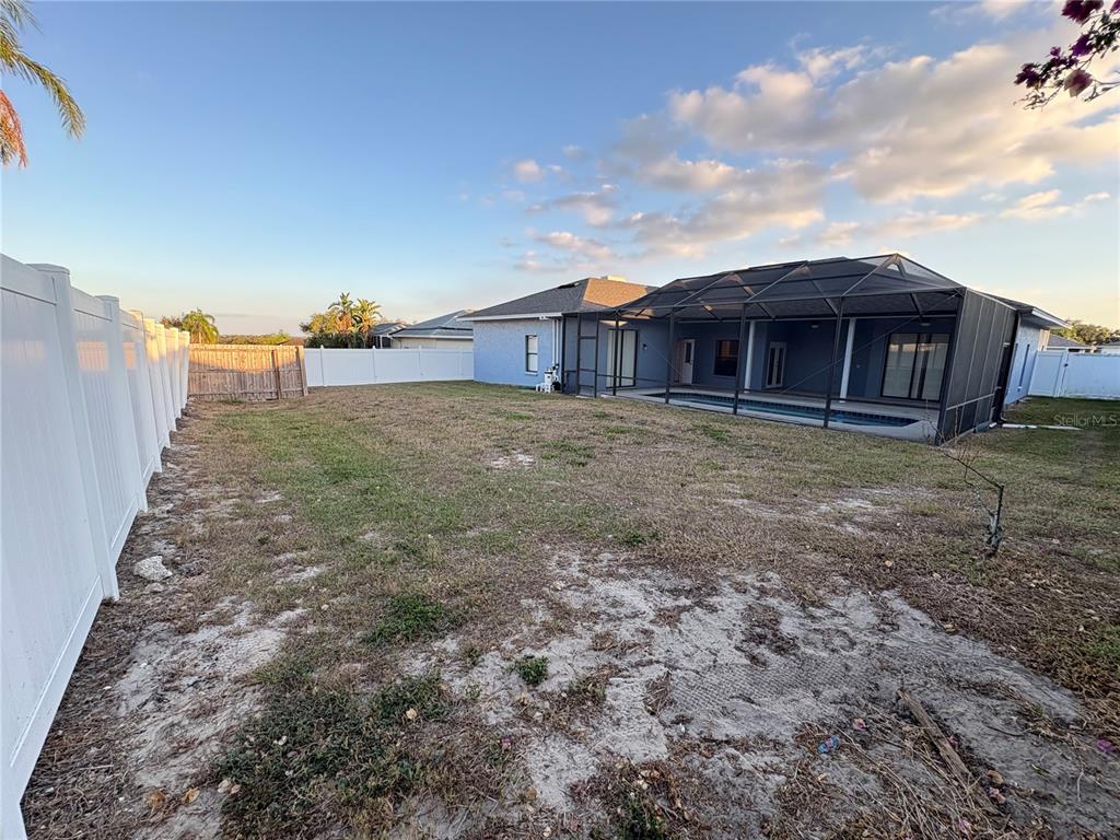 2810 Highview Bend Lakeland, FL 33812 - Photo 34 of 35 a view of a house with a yard