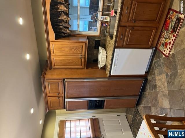 36 River Road Oakland, NJ 07436 - Photo 2 of 23 Gallery Image 2